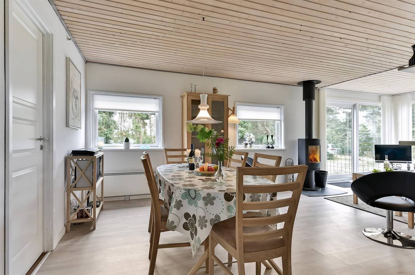 Foto 8 von 32: Stunning home in Humble w/ 3 Bedrooms and WiFi