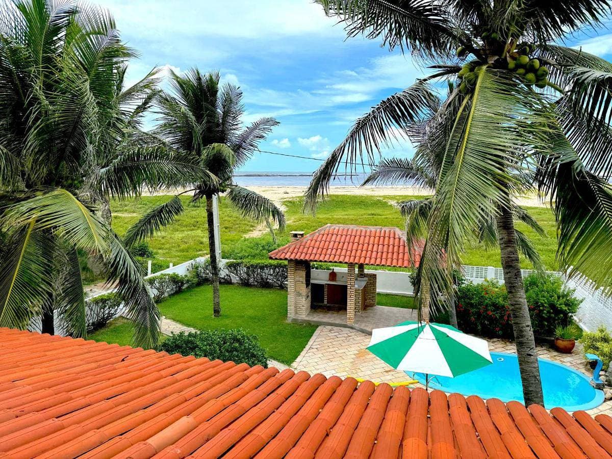 Beautiful house by the sea in Barra do Cunhaú 1