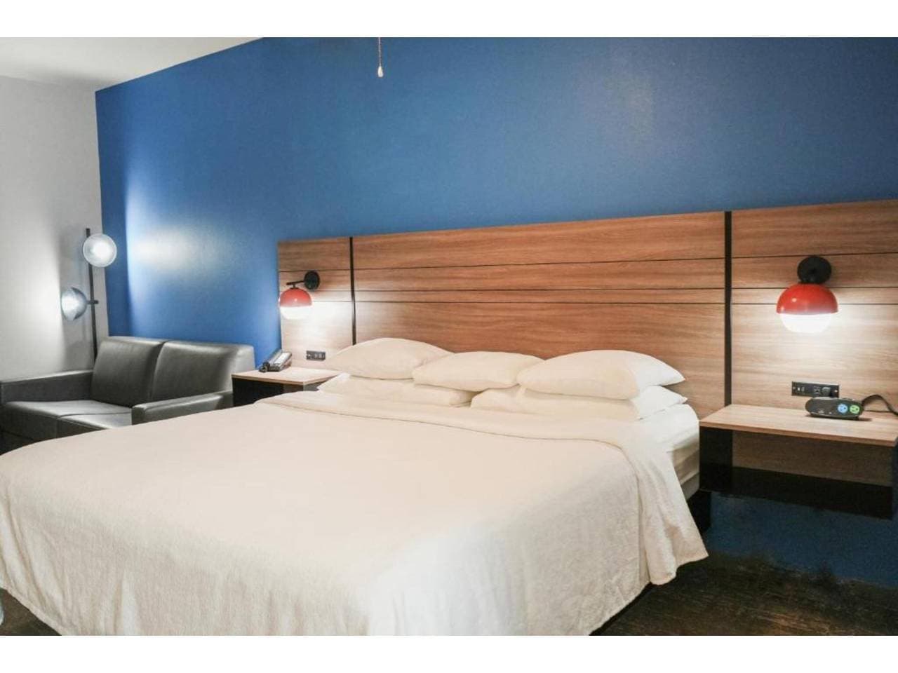 Foto 7 von 18: Deluxe-Einzelzimmer mit Kingsize-Bett und