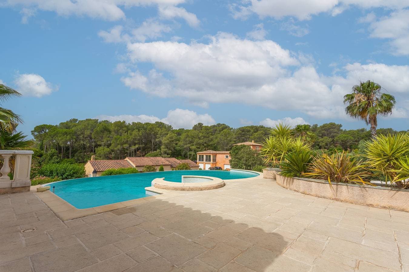 Foto 11 von 20: Villa „Bonheur“ mit privatem Pool, WLAN und Klimaanlage
