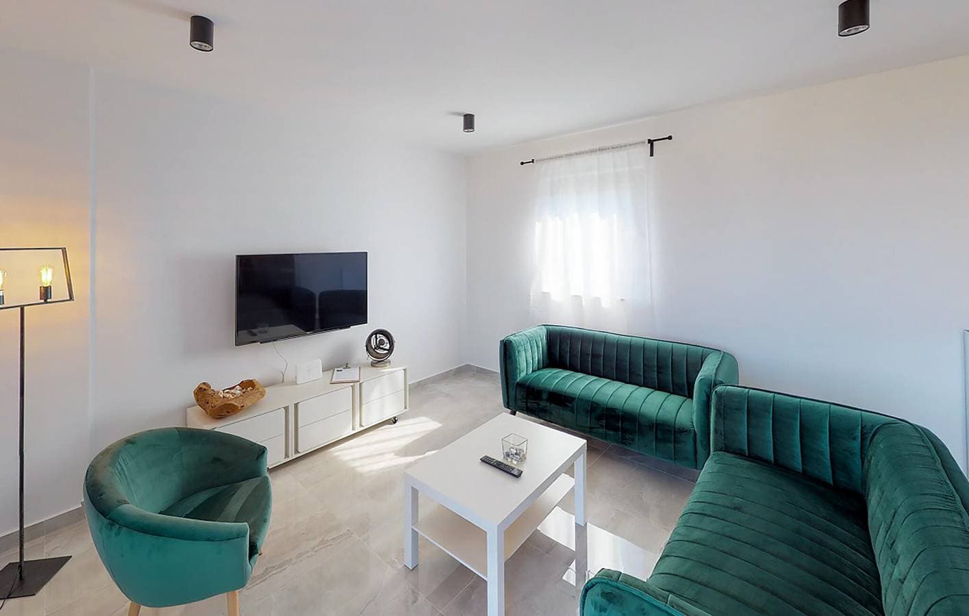 Foto 10 von 30: Wunderschöne Ferienwohnung mit Meerblick und Terrasse in Strandnähe