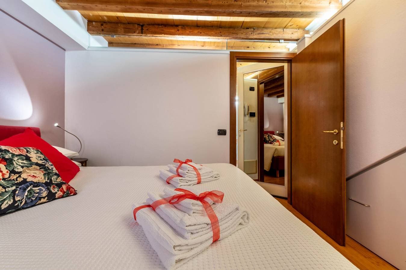 Foto 9 von 20: Ferienwohnung "La Casetta" im Zentrum mit Balkon, A/C & WLAN