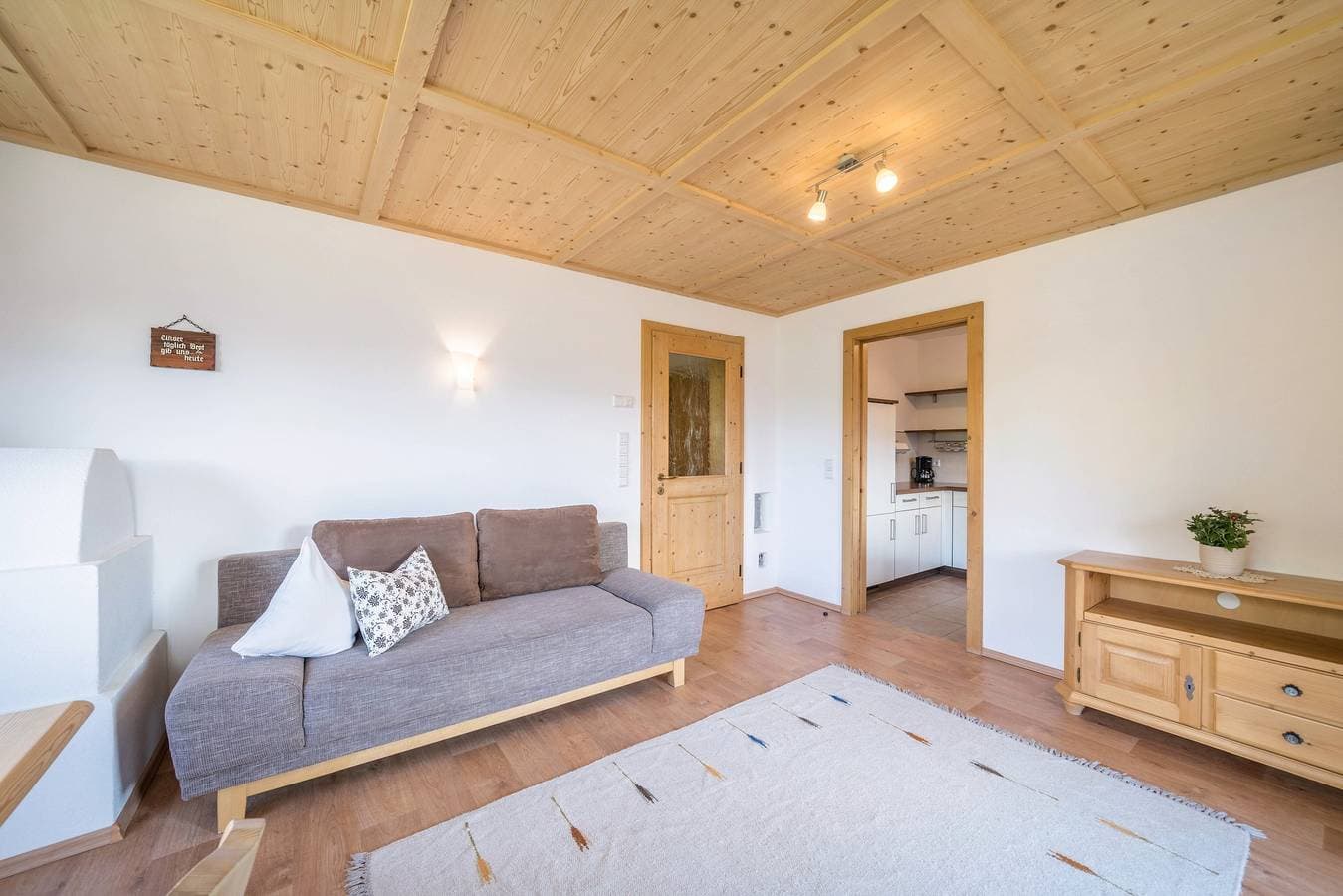 Foto 10 von 17: Ferienwohnung 'Matscherhof Nikolaus' mit Bergblick, Gemeinschaftsgarten und Balkon
