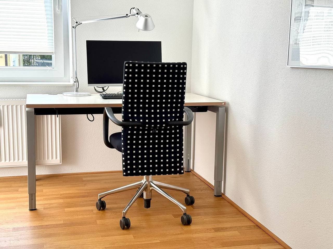 Foto 10 von 30: Ferienwohnung Zoom - Stilvolle Wohnung mit Balkon in ruhiger Umgebung