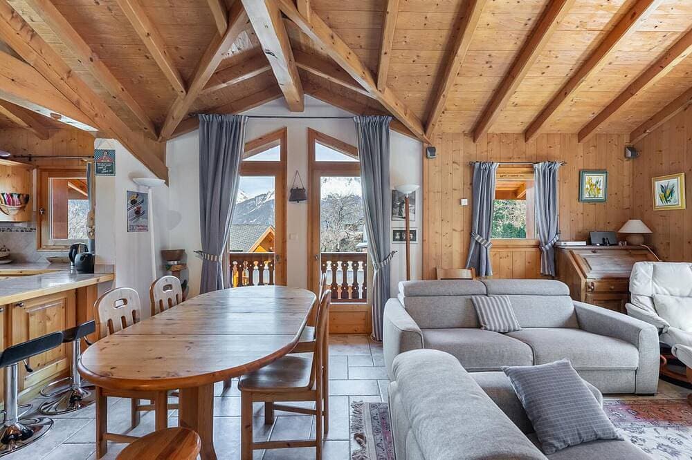 Foto 10 von 13: Familienchalet für 8 in Courchevel Le Praz mit Wifi
