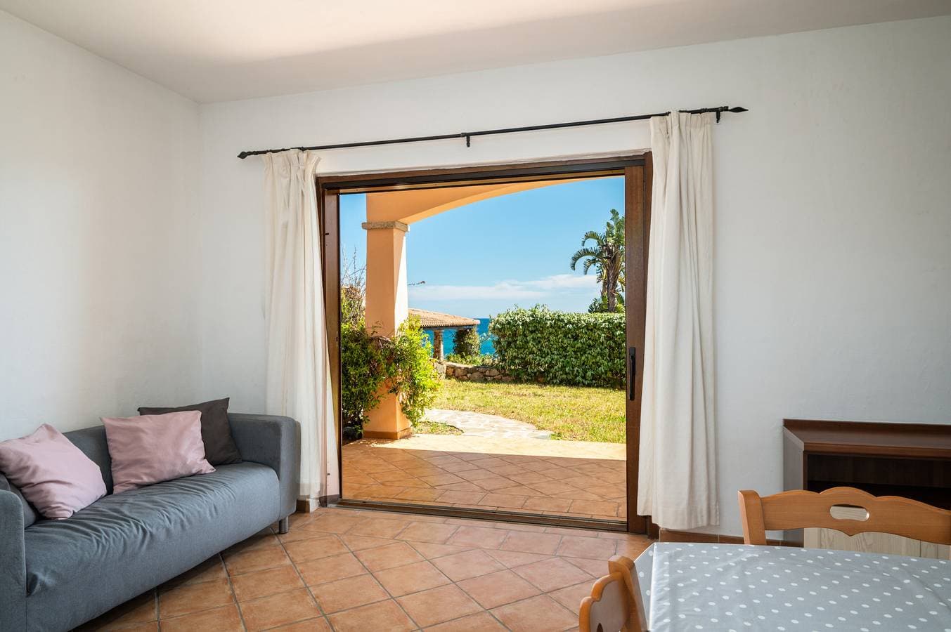 Foto 2 von 25: Bellosguardo 3 - Wohnung am Meer in Pittulongu