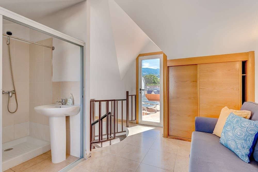 Foto 7 von 30: Duplex in San Juan with 2 bedrooms