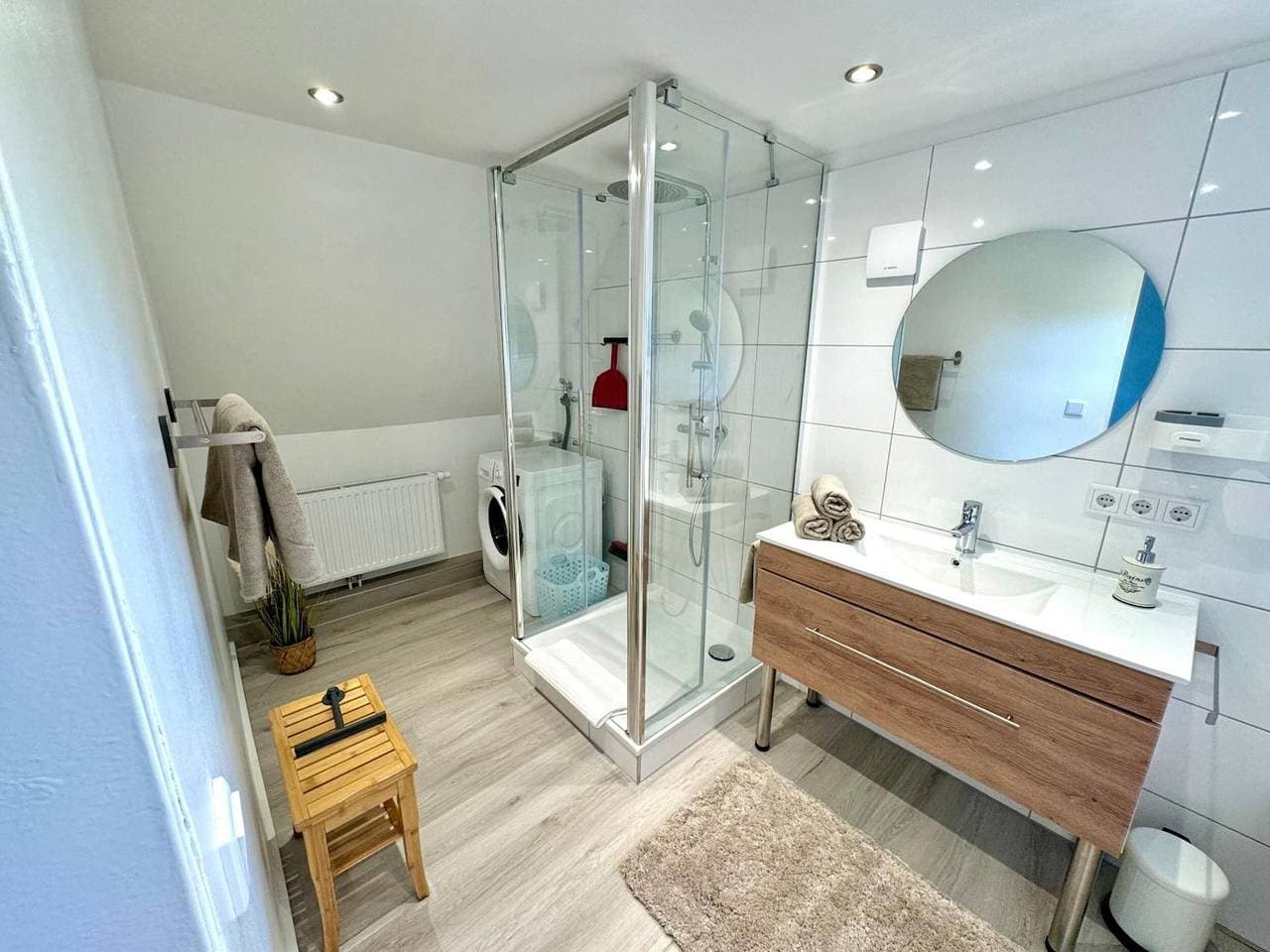 Foto 8 von 37: Ferienwohnung Schlafgemach/Boxspringbett & Wallbox