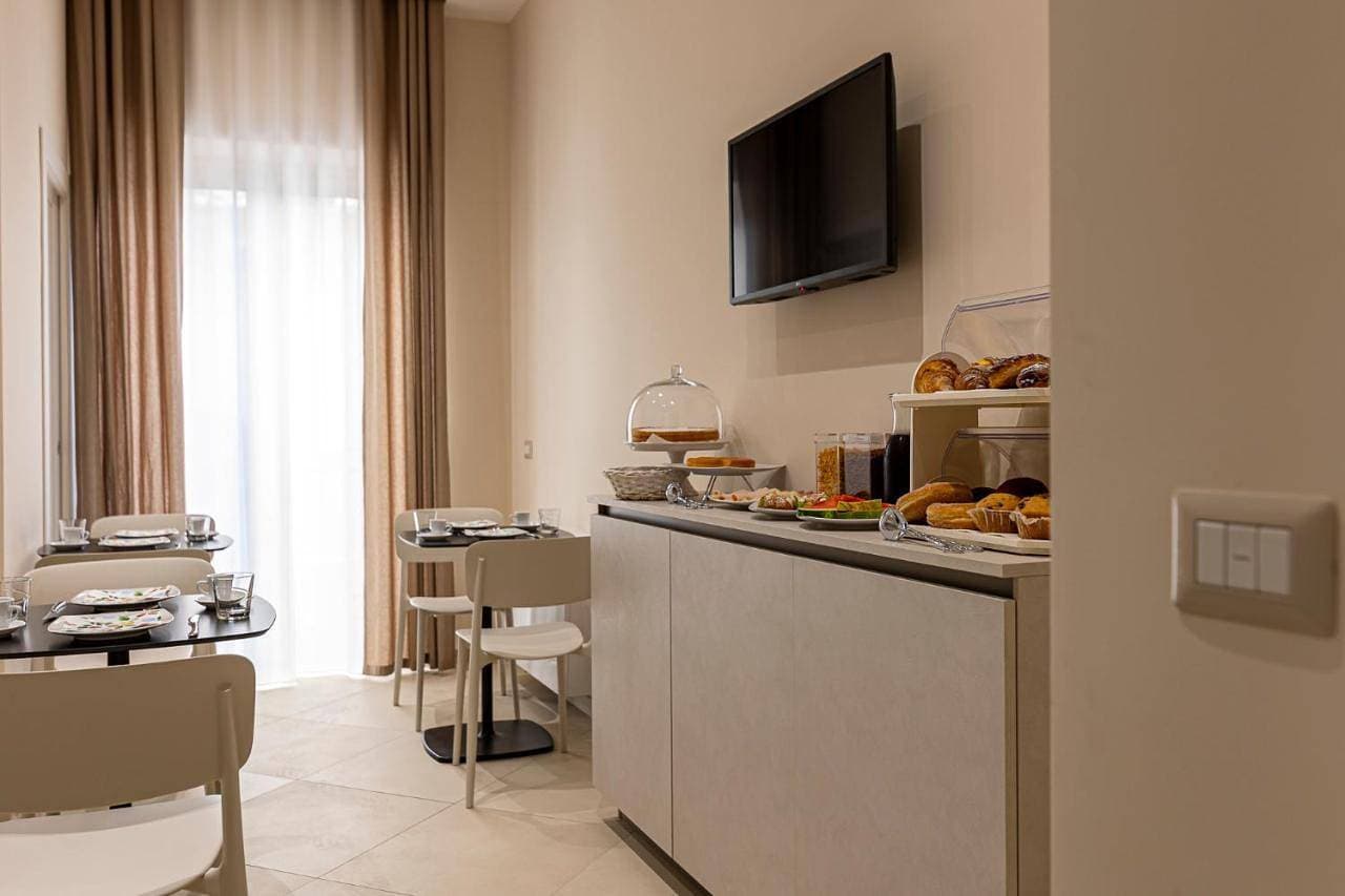 Foto 4 von 18: Double Room with Balcony