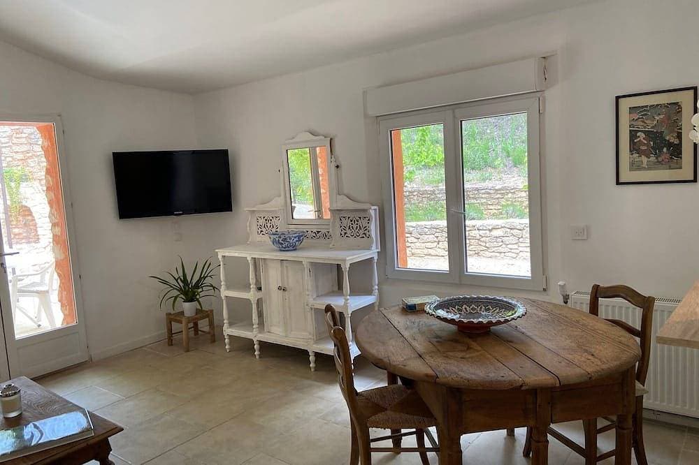 Foto 10 von 16: Le Mas Saint Joseph 19. Jahrhundert 1 km vom Dorf Roussillon gegenüber dem Luberon