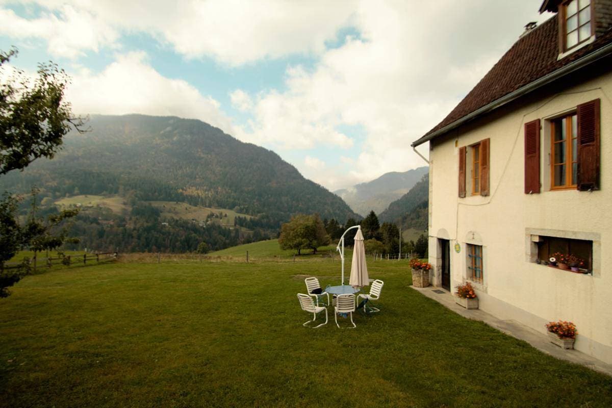 Foto 2 von 15: Gemütliche Gite mit Parkplatz, Garten und Bergblick