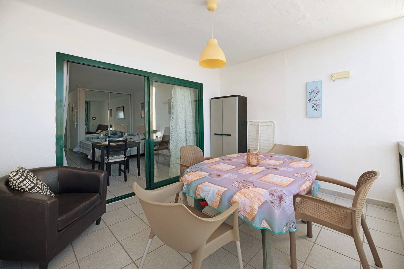 Foto 4 von 21: Ferienwohnung 'Al Sole Studios Playa Roca' mit Meerblick, Gemeinschaftspool und WLAN