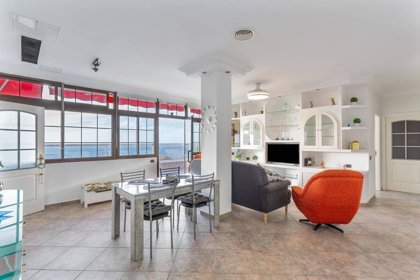 Foto 2 von 29: Ferienhaus 'Crisol' mit Meerblick, privater Terrasse und WLAN