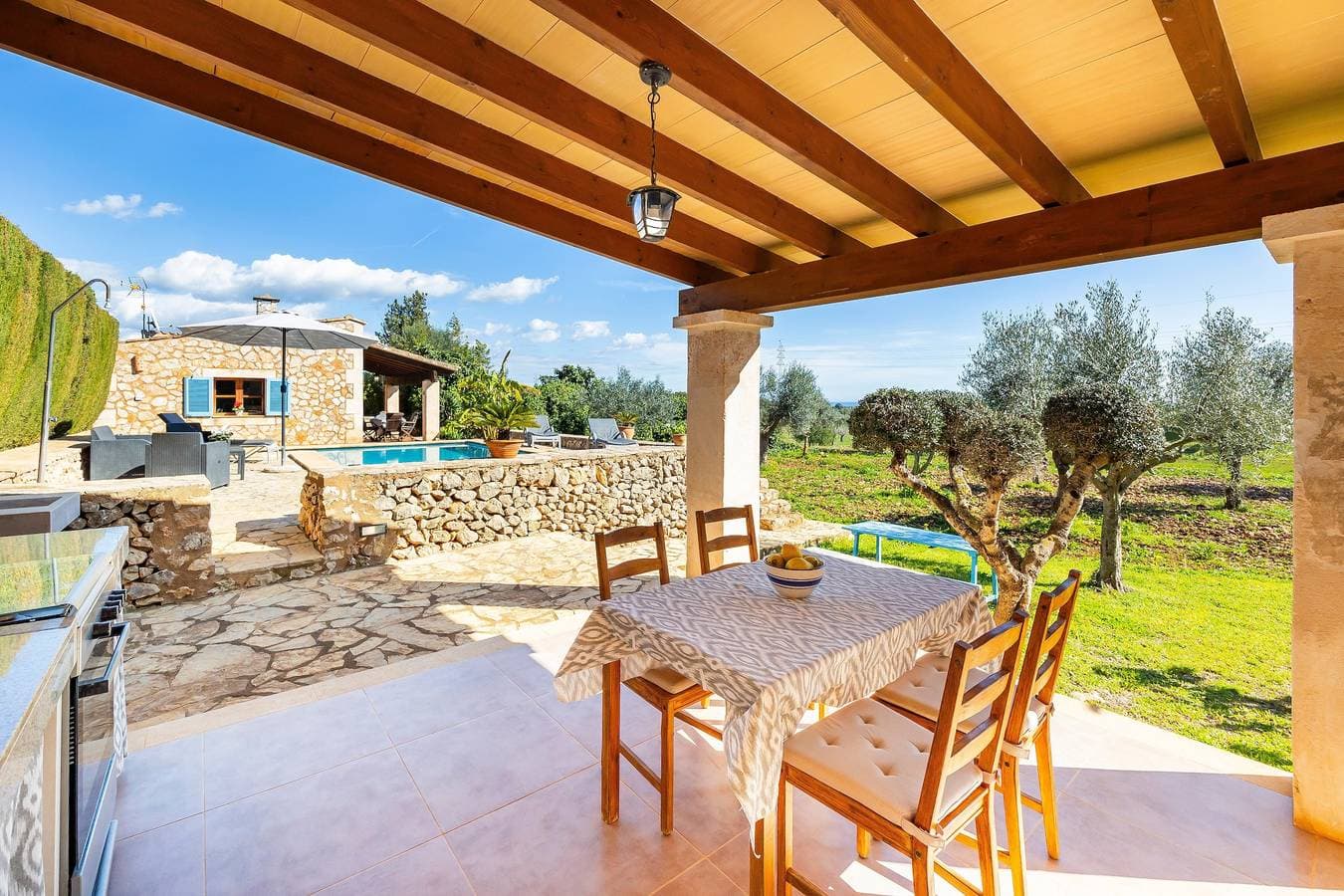 Foto 4 von 27: Finca 'Can Pascual' mit Bergblick, privatem Pool und Wi-Fi