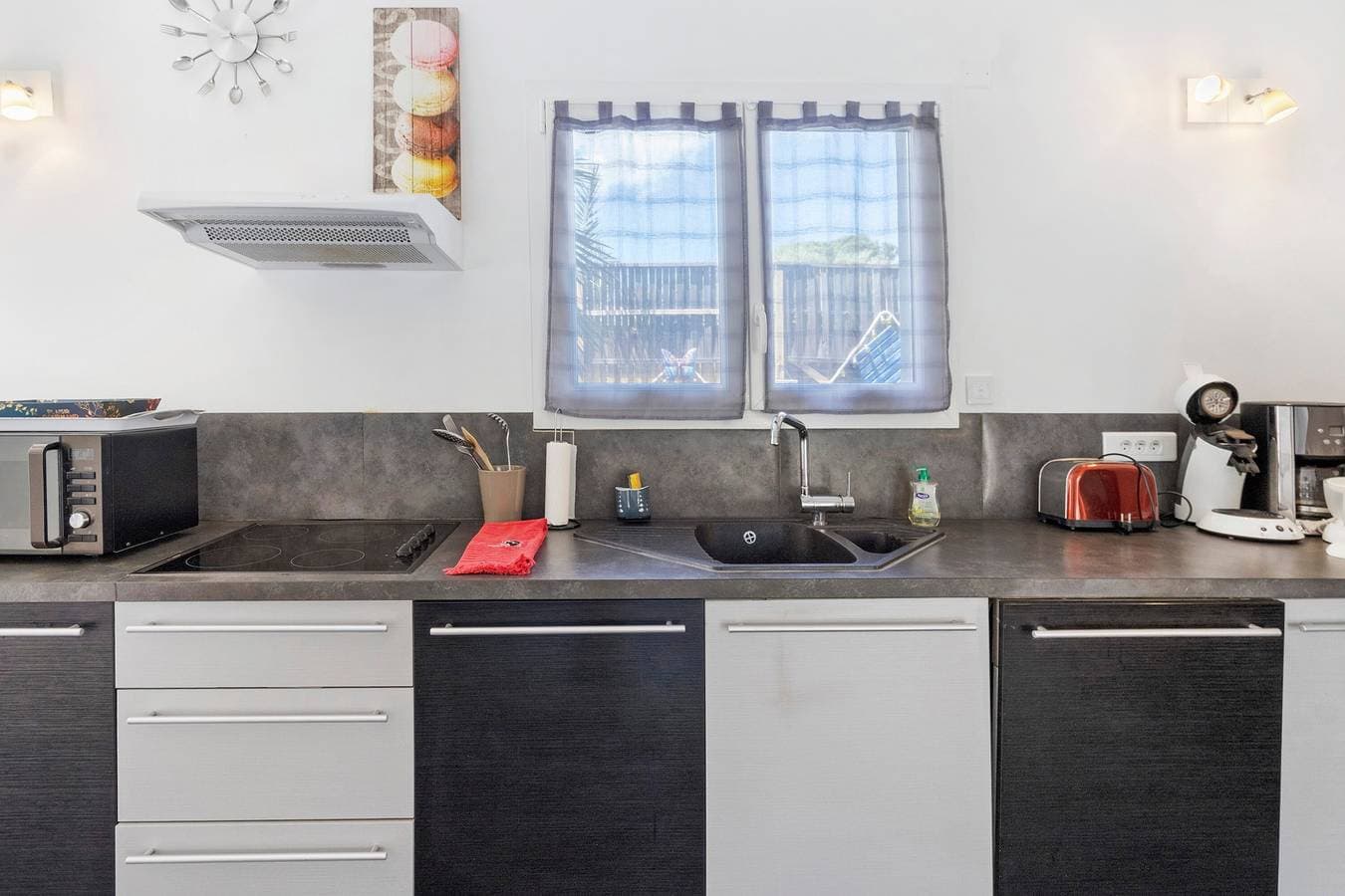 Foto 6 von 26: Studio-Apartment 'Les Oliviers' mit Meerblick, WLAN und Klimaanlage