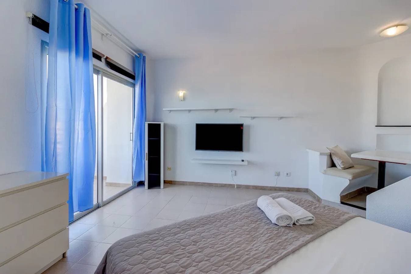 Foto 9 von 15: Ferienwohnung 'Estudio Playa Paraíso' mit Meerblick, privater Terrasse und WLAN