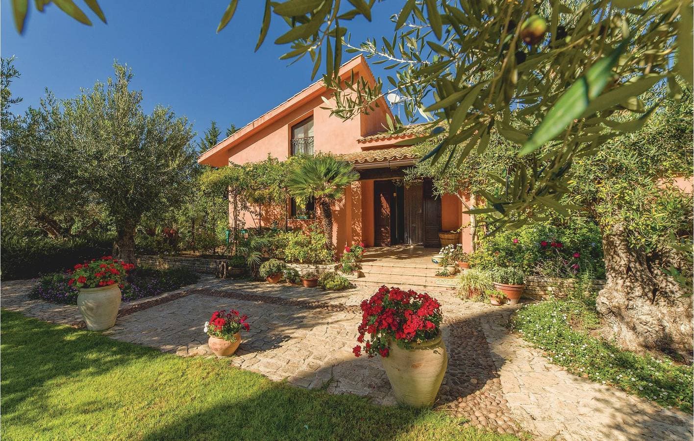 Seaview Retreat: 120qm, AC, Feuerstelle und Terrasse. Nahe der Stadt und der Küste. 1