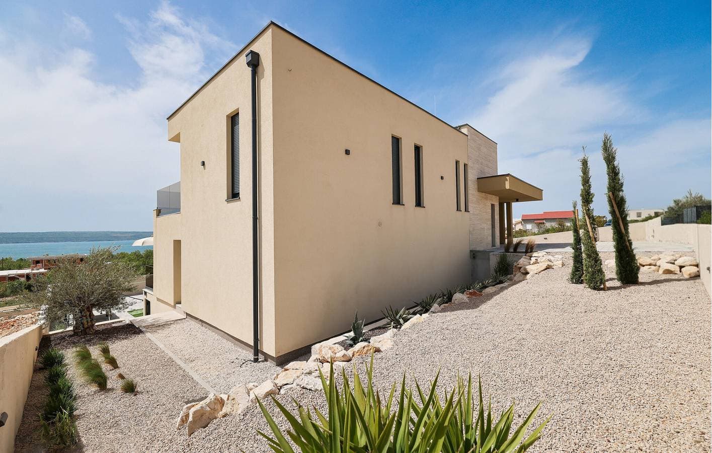 Foto 5 von 64: Modernes Apartment mit Pool, WLAN und Parkplatz in der Nähe von Novigradsko – Mehr