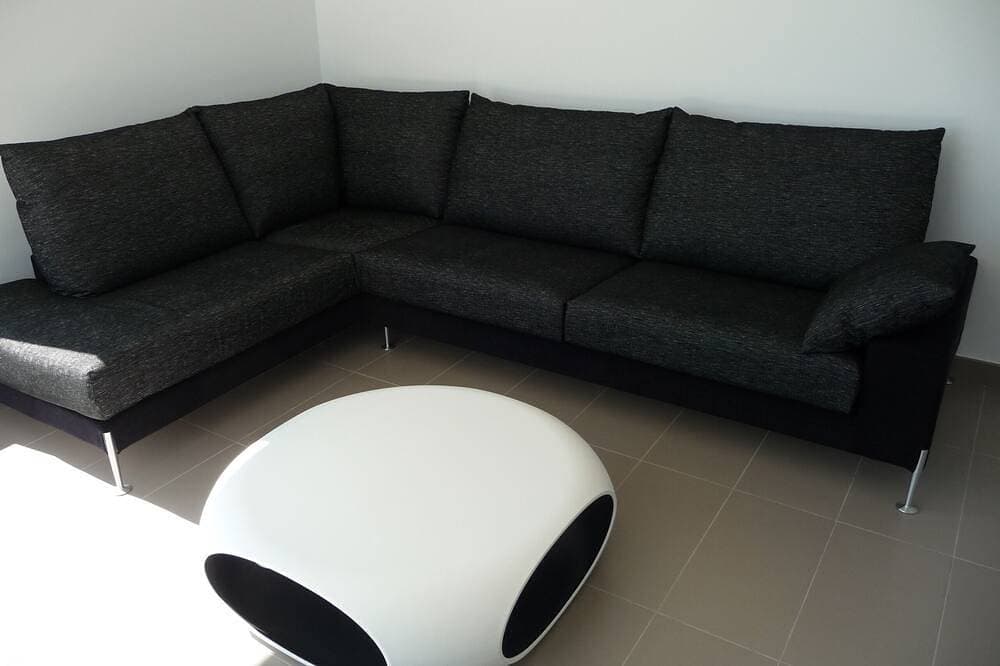 Foto 7 von 18: Erdgeschoss mit herrlichem Meerblick und eigener Terrasse, Gemeinschaftspool