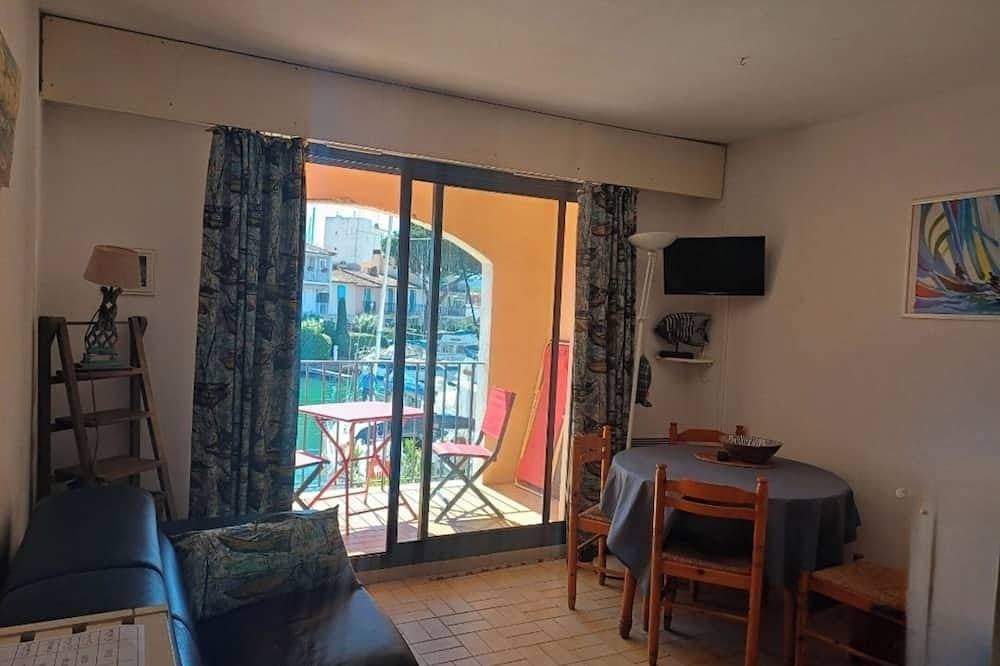 Foto 6 von 16: Port Grimaud - Studio Cab 4 person - Harbor view - access to St Tropez by sea.