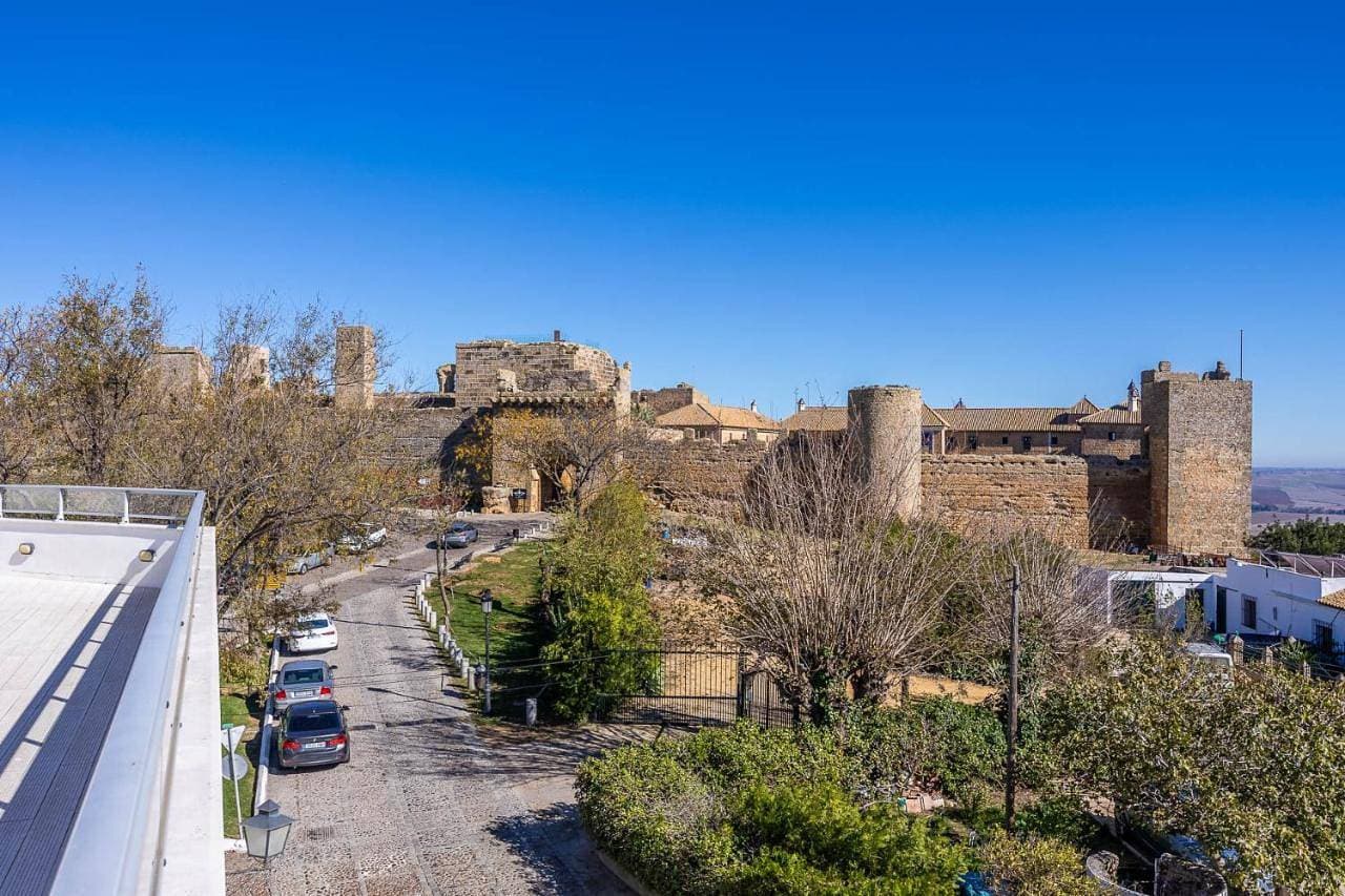Casa Xanadu Carmona - Stylish villa with rooftop terrace and stunning views of Parador 1