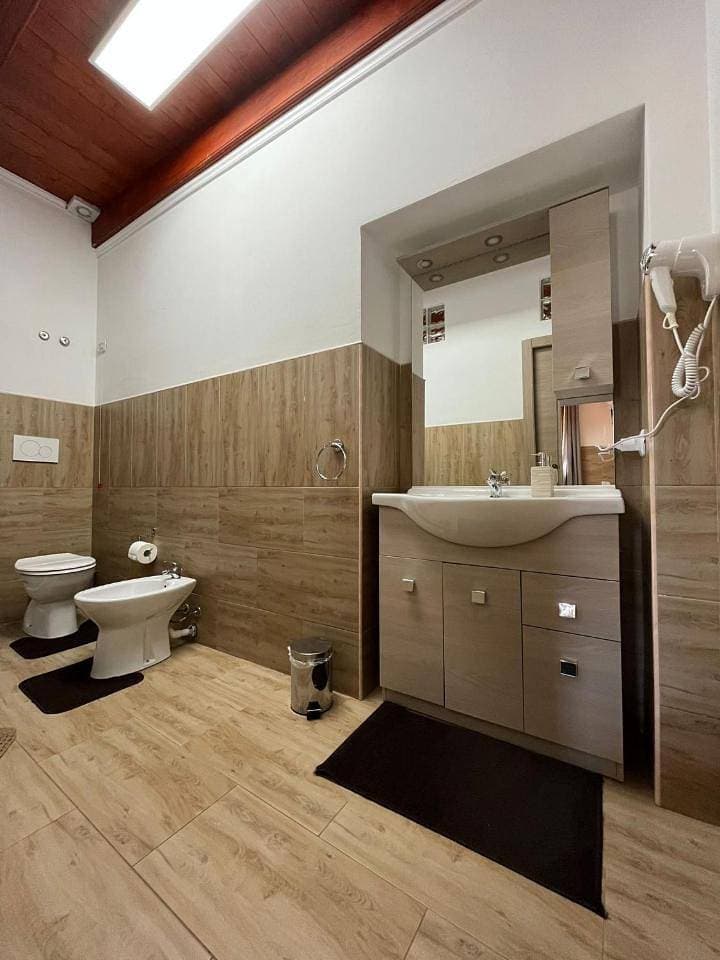 Foto 11 von 13: Double or Twin Room with Private Bathroom