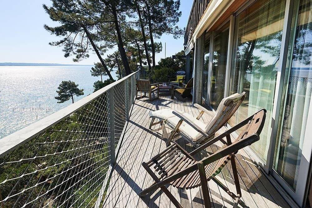 House on stilts in 1st line in Cap-Ferret incredible view 1