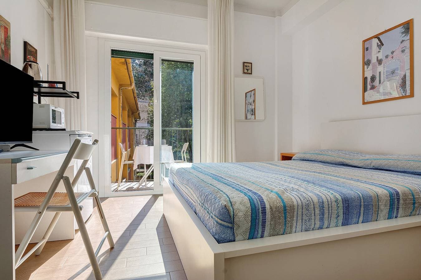 Foto 3 von 39: Apartment 'Eurotel 523 - Rapallo' mit Gemeinschaftspool, WLAN und Klimaanlage