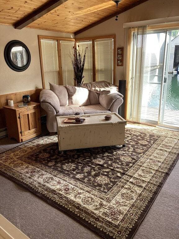 Foto 2 von 16: Cozy Float House in Bayview Idaho