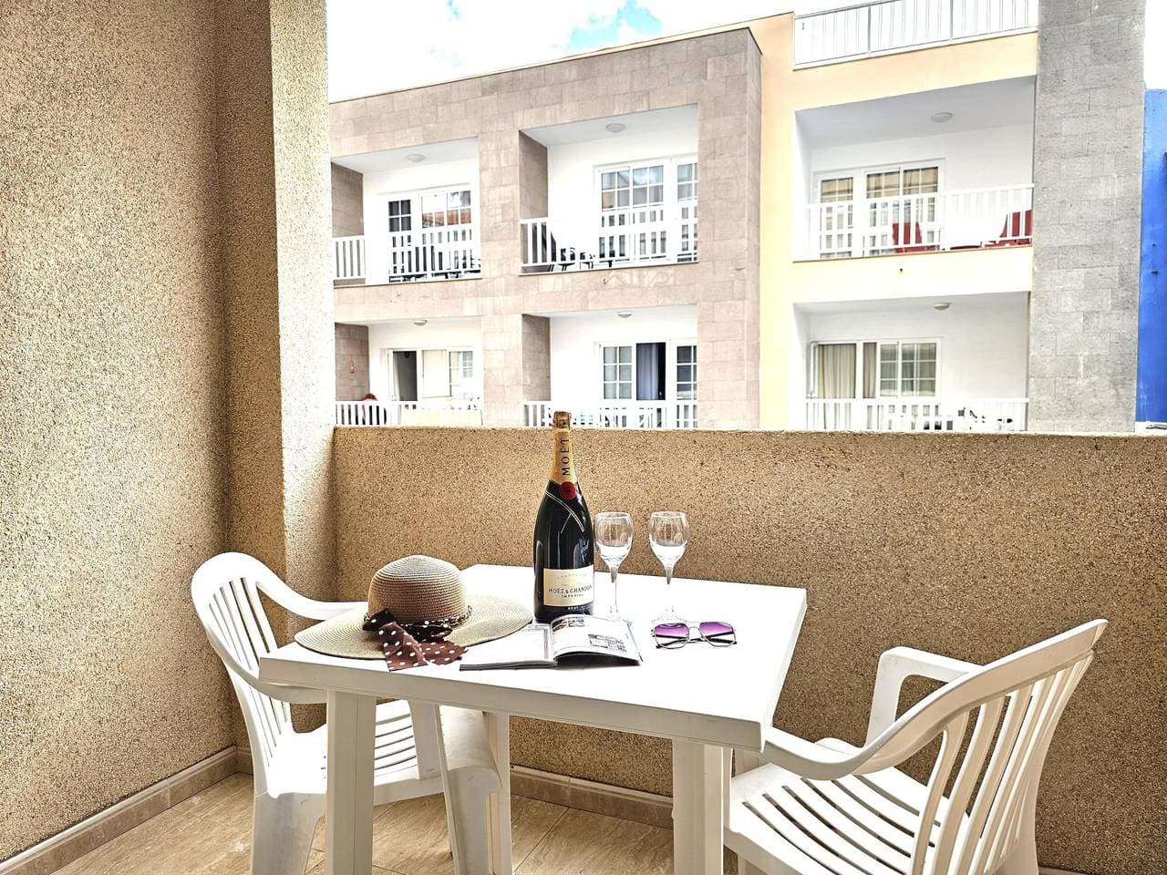 Foto 5 von 12: 1C Apartamento Abrigos, Wifi y balcón
