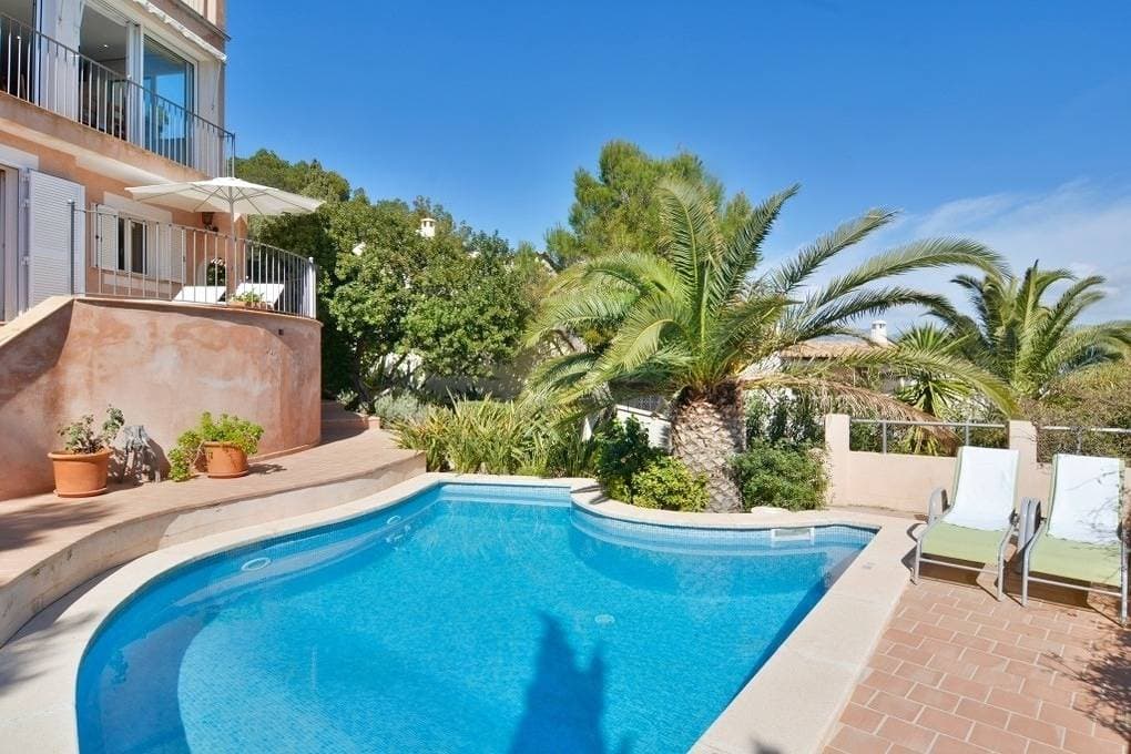 Foto 4 von 25: Charming Villa with Sea Views & Pool. Up to 7 Guests