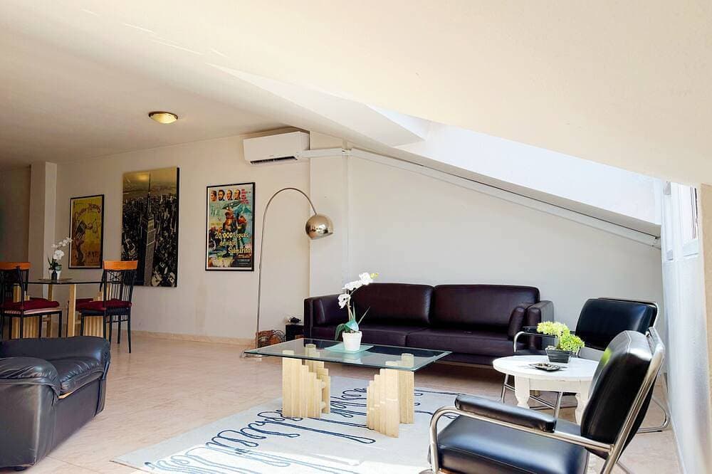 Foto 8 von 17: Penthouse Sierra and River with AC & Wi-Fi