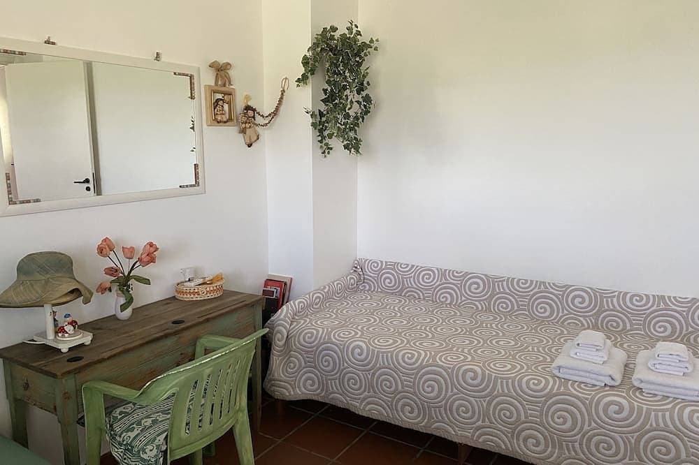 Foto 5 von 30: Holiday home with beautiful sea views, 3 minutes walk from the beach