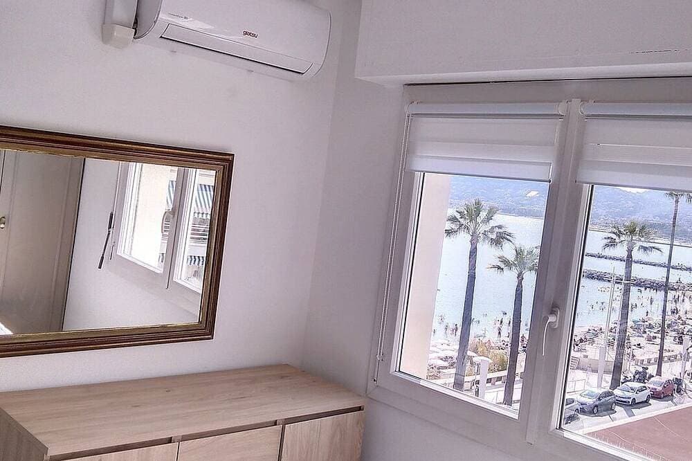 Foto 2 von 13: Résidence de la mer-Apartment-Ensuite mit Bad-Meerblick