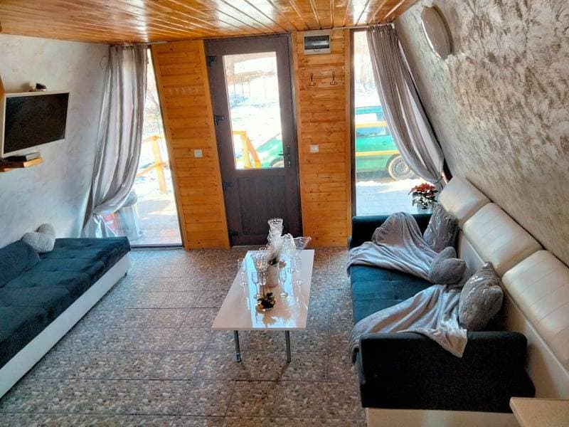 Foto 7 von 32: Blockhütte für 6 Personen mit Pool