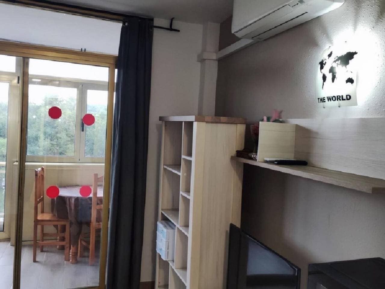 Foto 2 von 12: Ferienwohnung für 4 Personen mit Terrasse