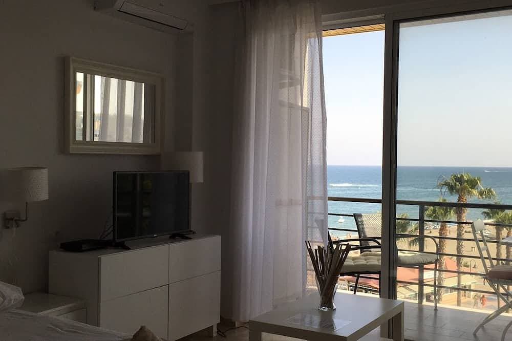 Foto 2 von 29: Renoviertes Studio am Strand, WLAN, Sat-TV und Klimaanlage