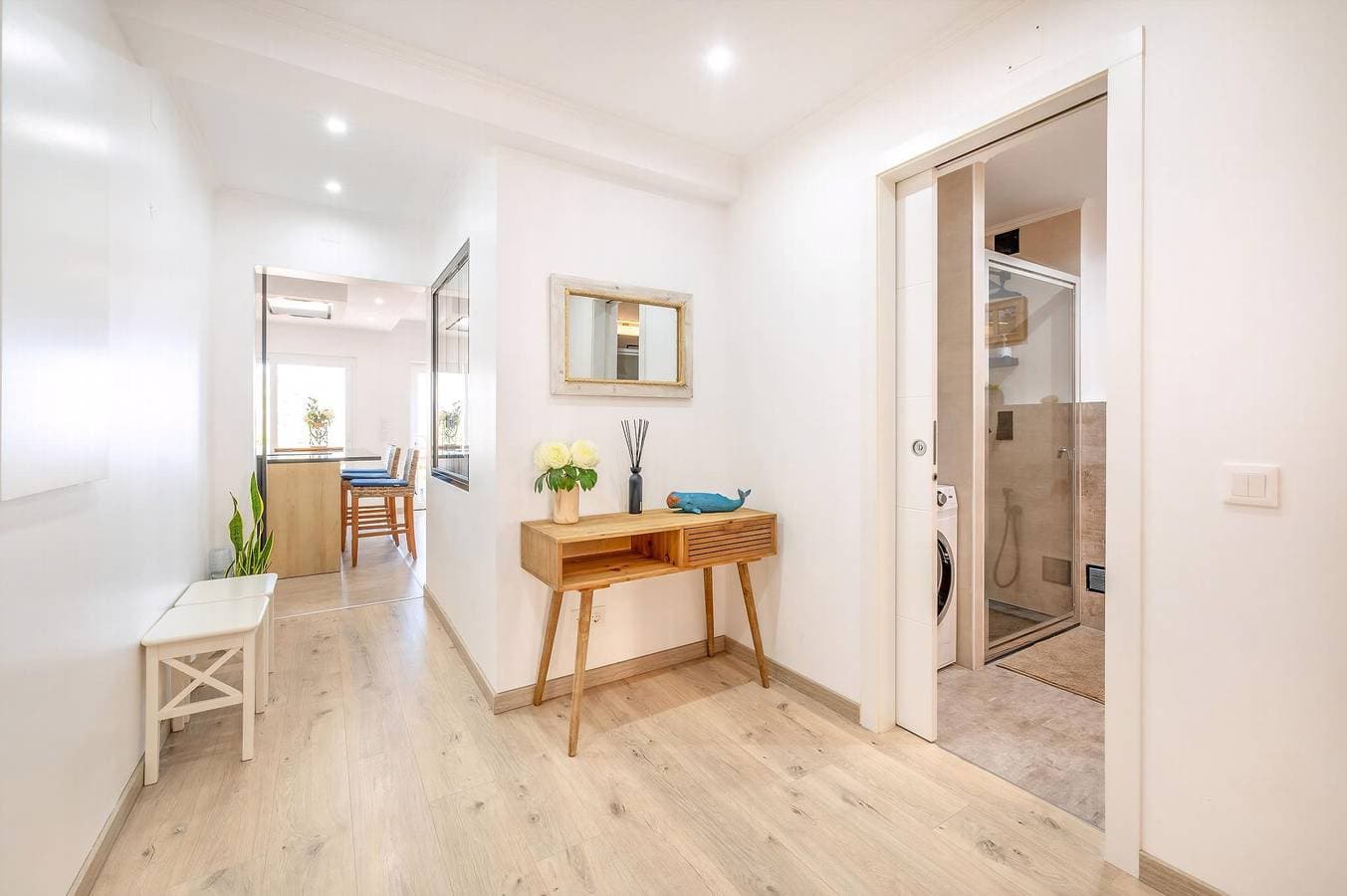 Foto 8 von 33: Ferienwohnung für 4 Personen mit Balkon