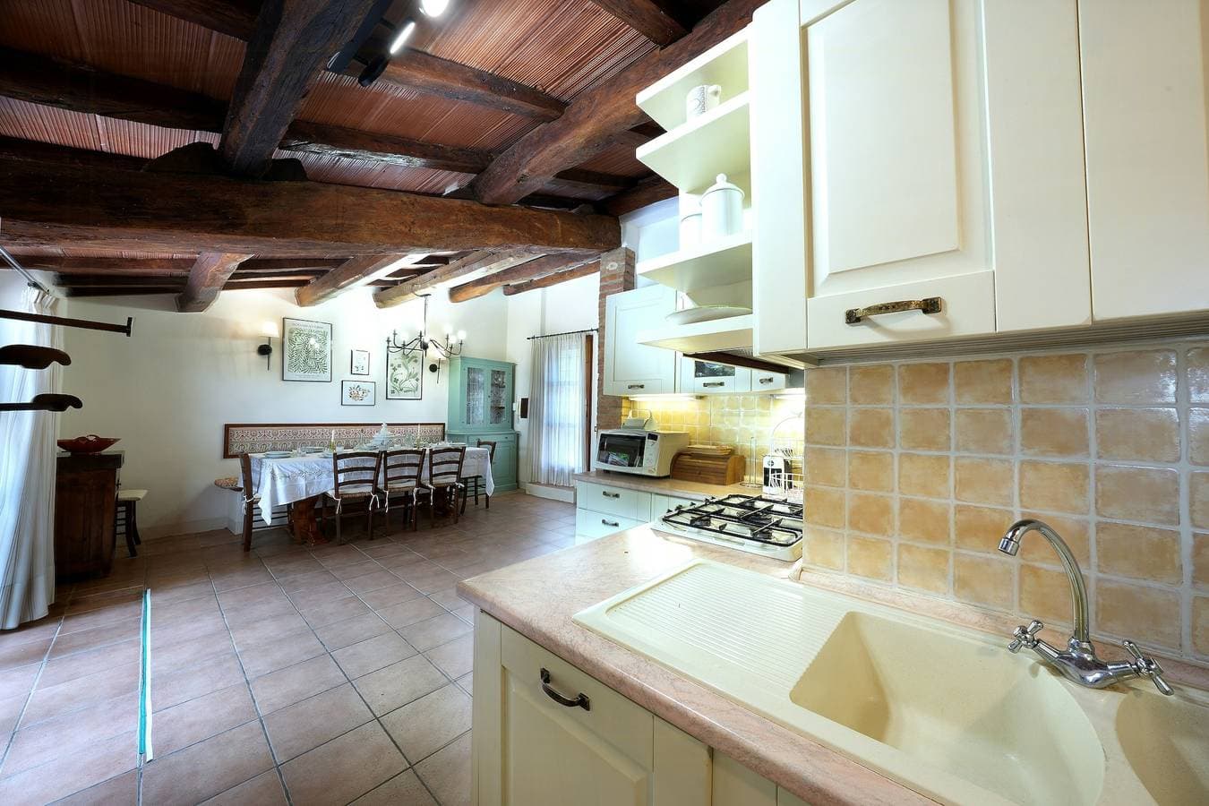 Foto 6 von 32: Historische Villa mit Blick auf den Trasimeno See