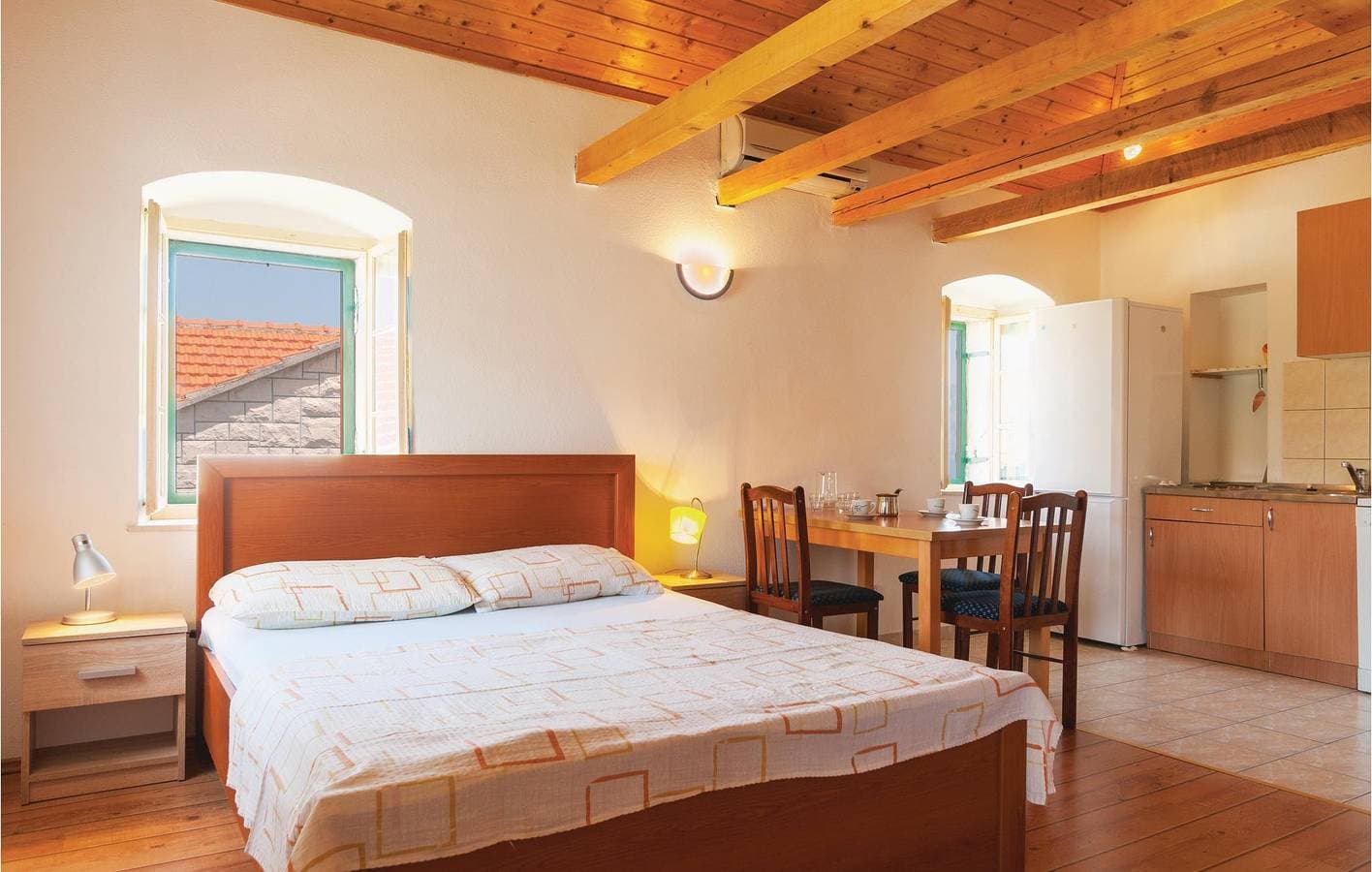 Foto 4 von 22: Gemütliche 1-Zimmer-Wohnung mit Terrasse, 300 m vom Strand entfernt und kostenlosen Parkplätzen