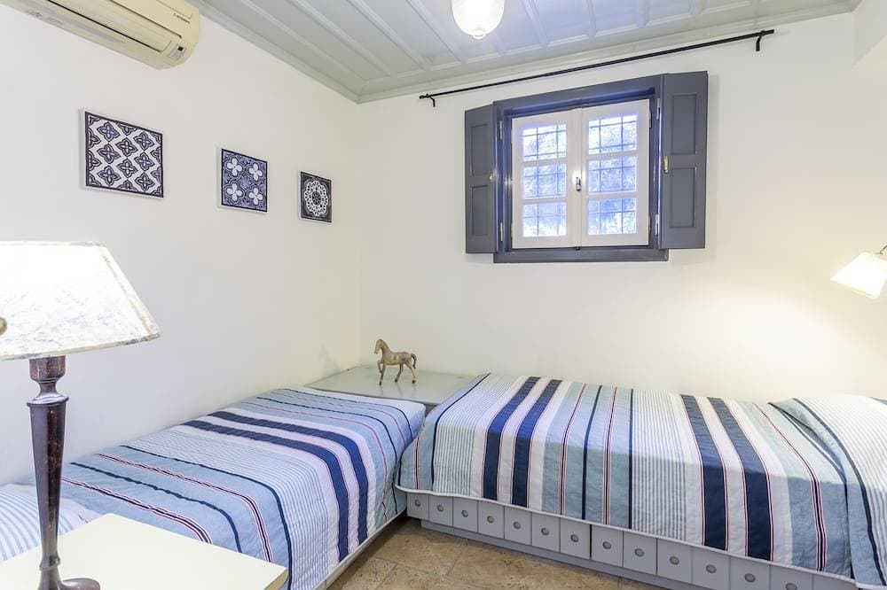 Foto 6 von 28: Spetses, neu gebaute Villa mit privatem Schwimmbad und Panoramablick aufs Meer