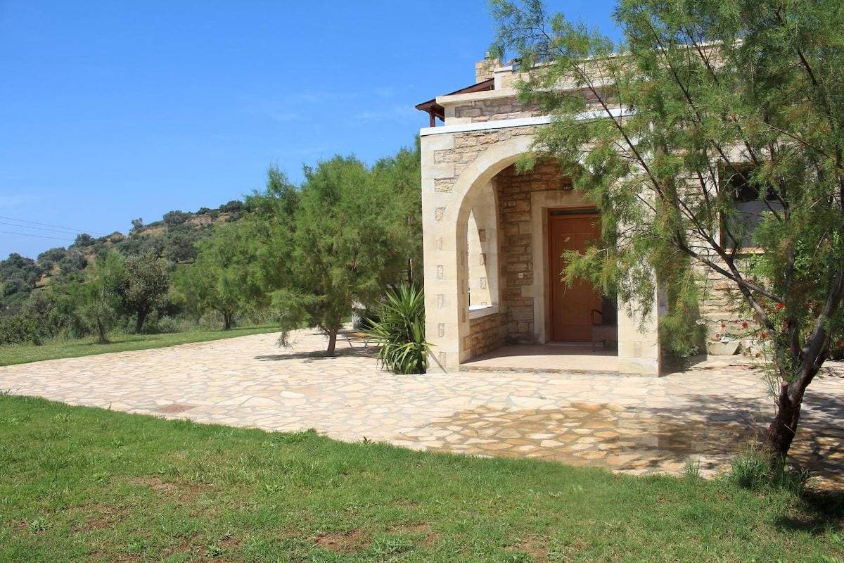 Foto 7 von 43: Ferienhaus mit Pool, großer Garten, idyllisch und ruhig, Wifi | Triopetra, Kreta