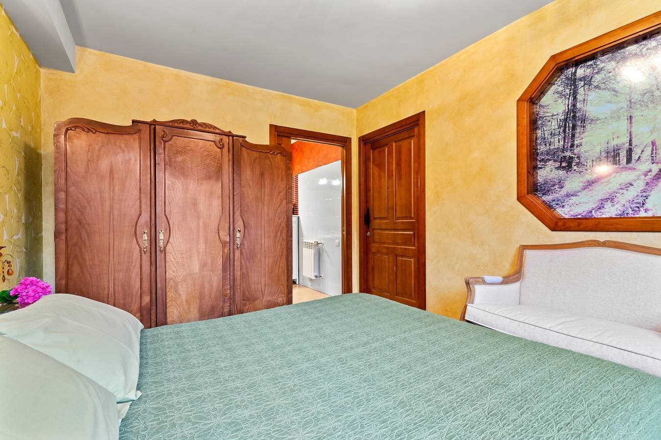 Foto 11 von 25: Ferienwohnung 'La Llosa' mit Bergblick, privater Terrasse und WLAN