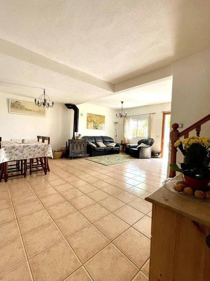 Foto 4 von 43: Immaculate 4-Bed House in Aguas de Busot
