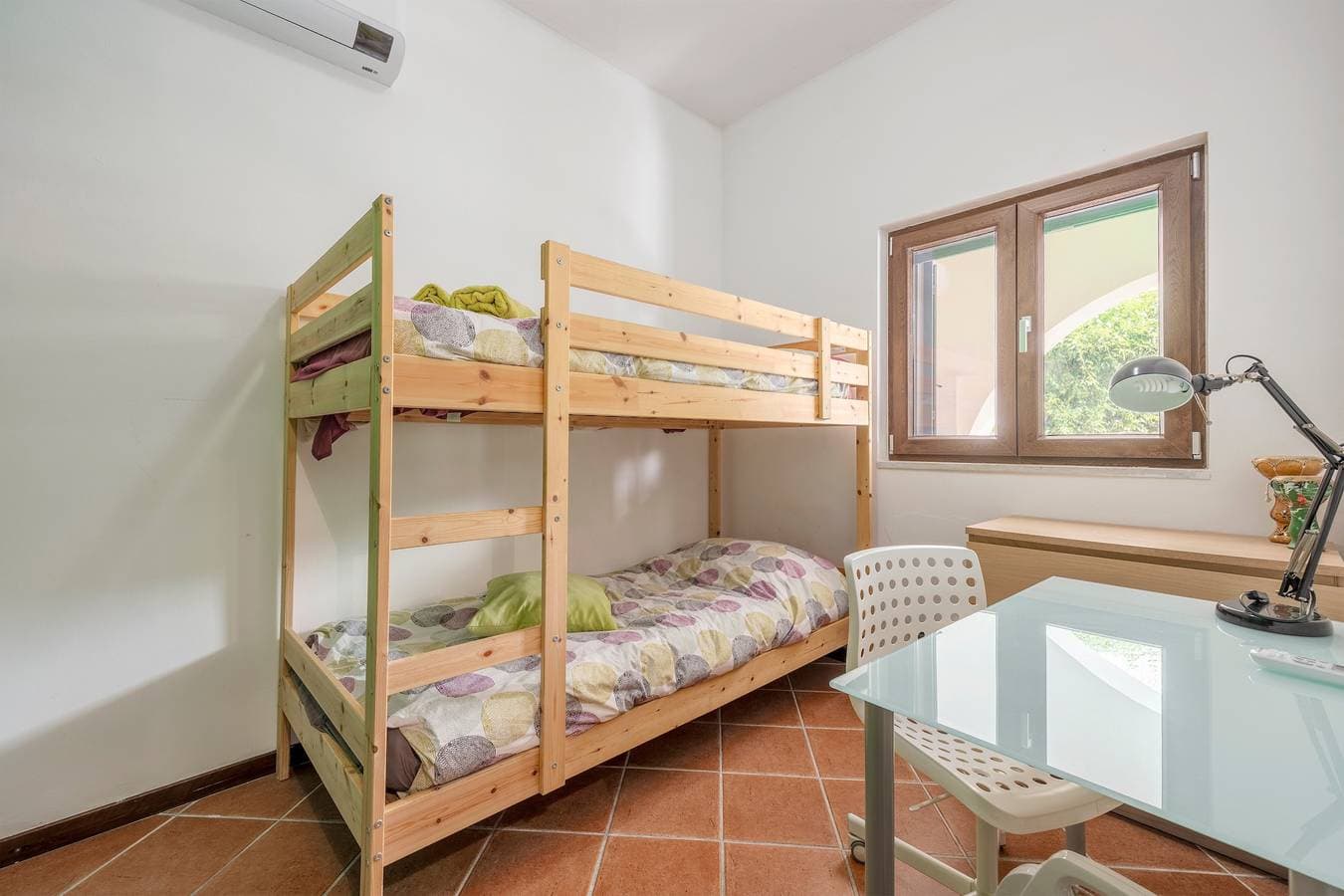 Foto 10 von 26: Villa 'Ellie' mit privatem Garten, Wi-Fi und Klimaanlage
