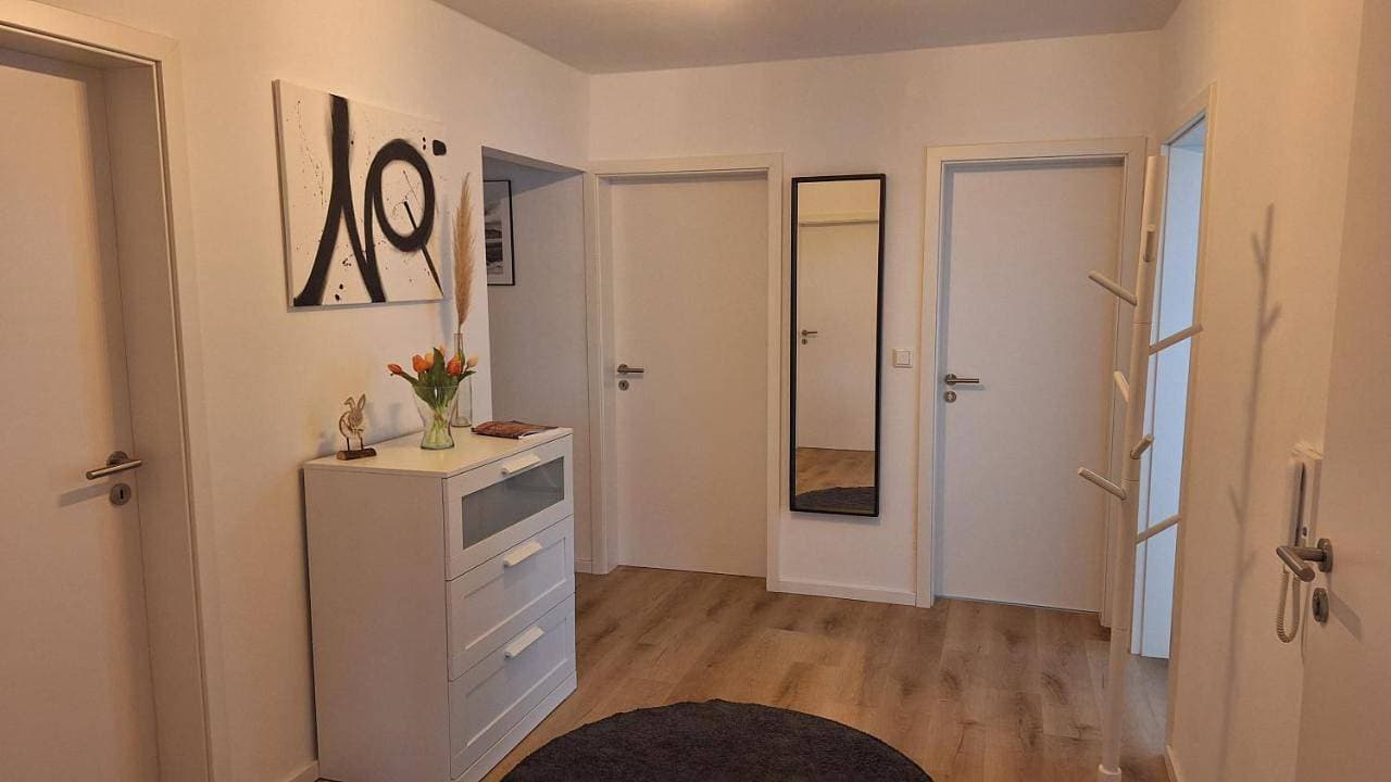 Foto 7 von 16: Two-Bedroom Apartment with Balcony