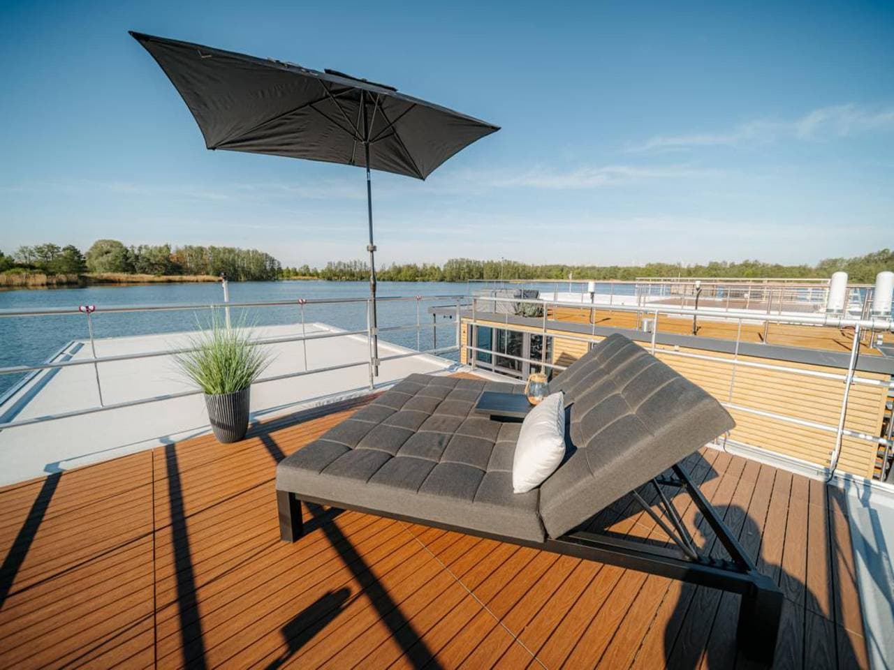 Foto 6 von 40: Hausboot auf der Havel