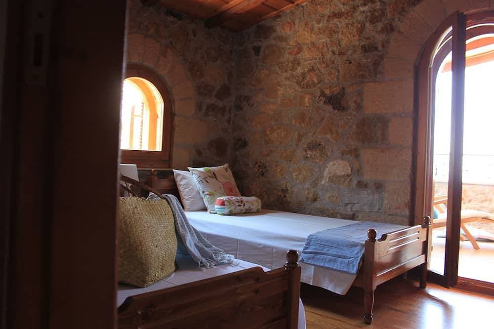 Foto 4 von 30: Traditional Stone Villa mit großem Blick auf das Meer