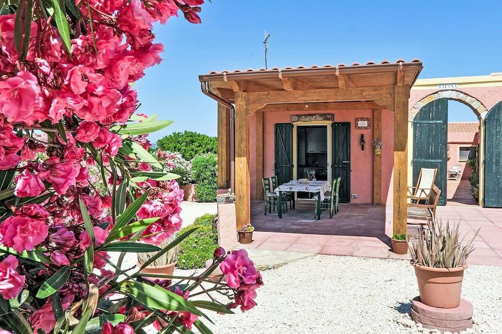 Wohnung in Calasetta mit Grill und Garten 1