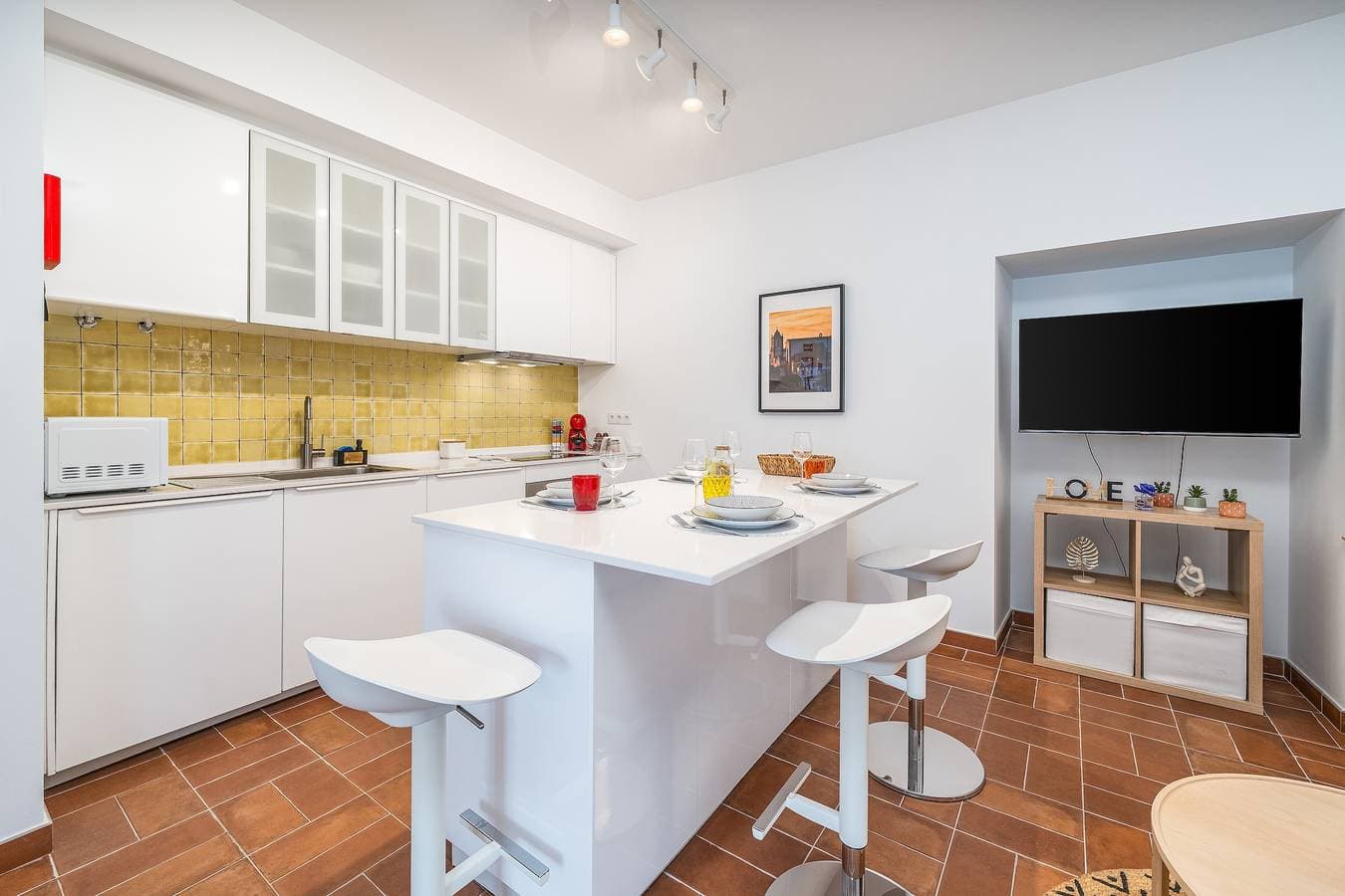 Foto 11 von 27: Apartment 'Karolvaz V' mit Seeblick, WLAN und Klimaanlage